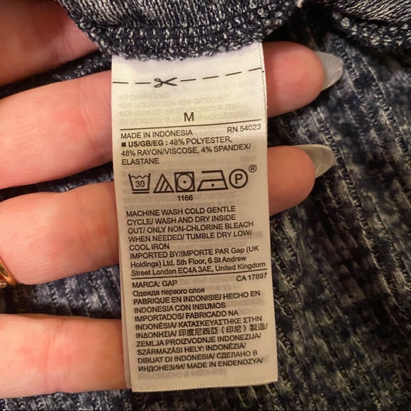 GAP Slouchy Turtleneck Pullover - Picture 6 of 6